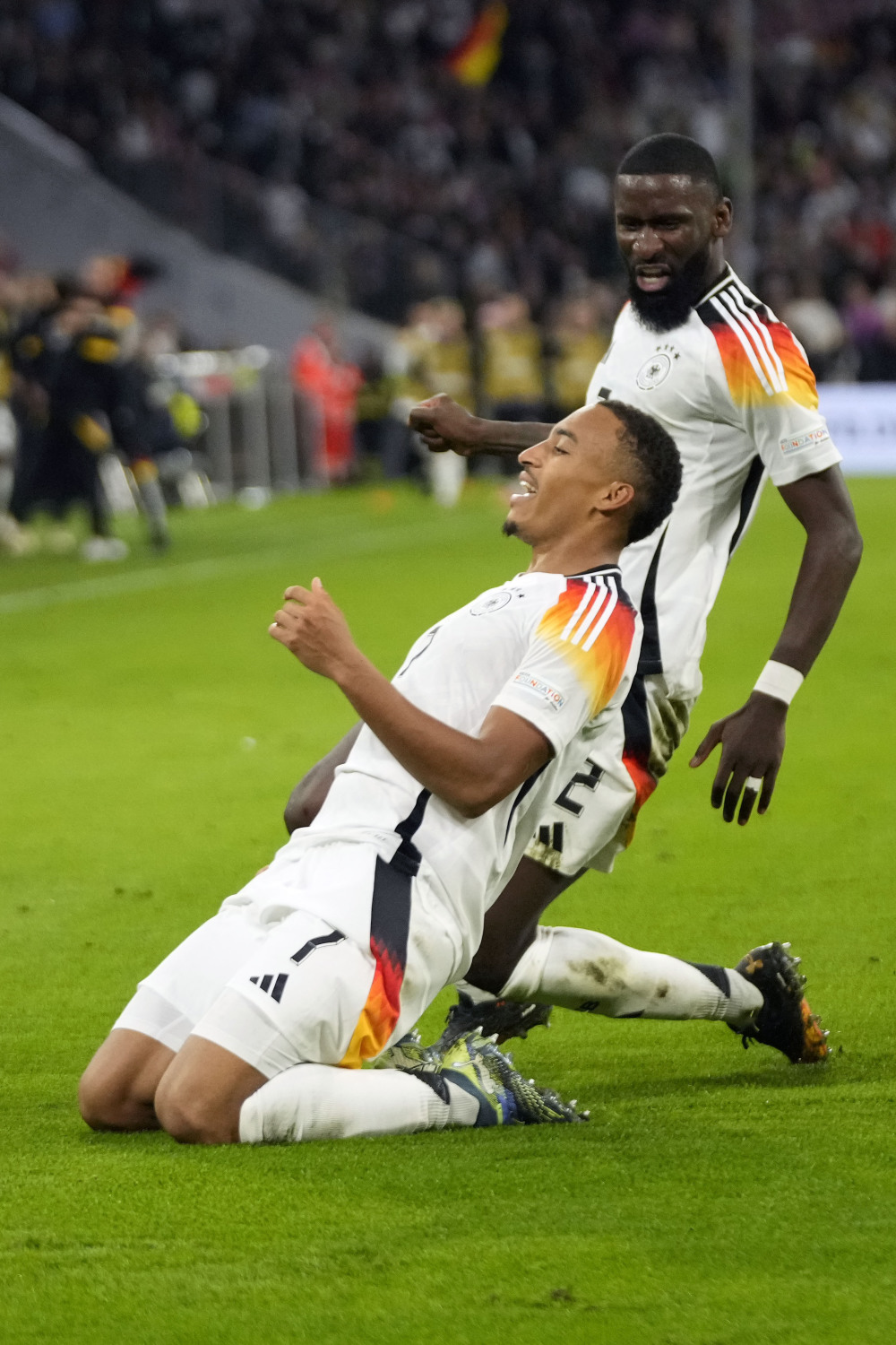 荷兰队在欧国联比赛中迎战固守,险胜对手的简单介绍 荷兰队在欧国联比赛中迎战固守,险胜对手的简单介绍