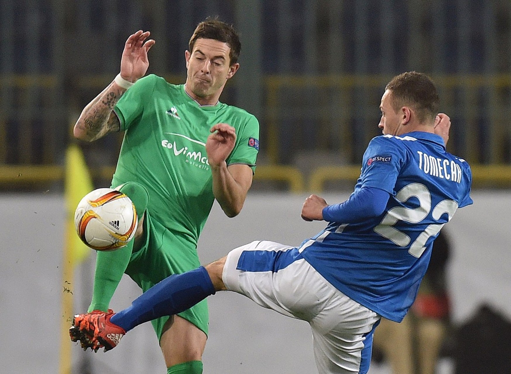 包含圣埃蒂安主场胜出,豪取胜利保持不败的词条 包含圣埃蒂安主场胜出,豪取胜利保持不败的词条