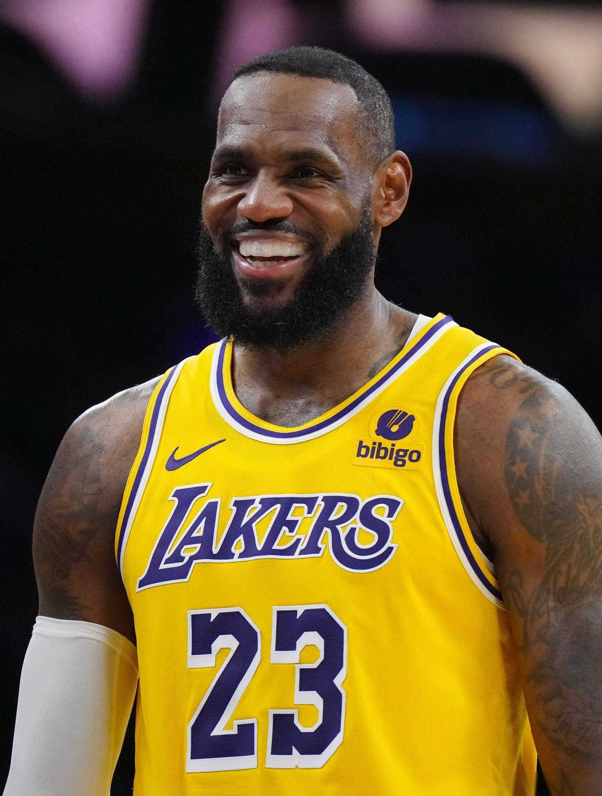 詹姆斯再次成为全明星首发的最数球员