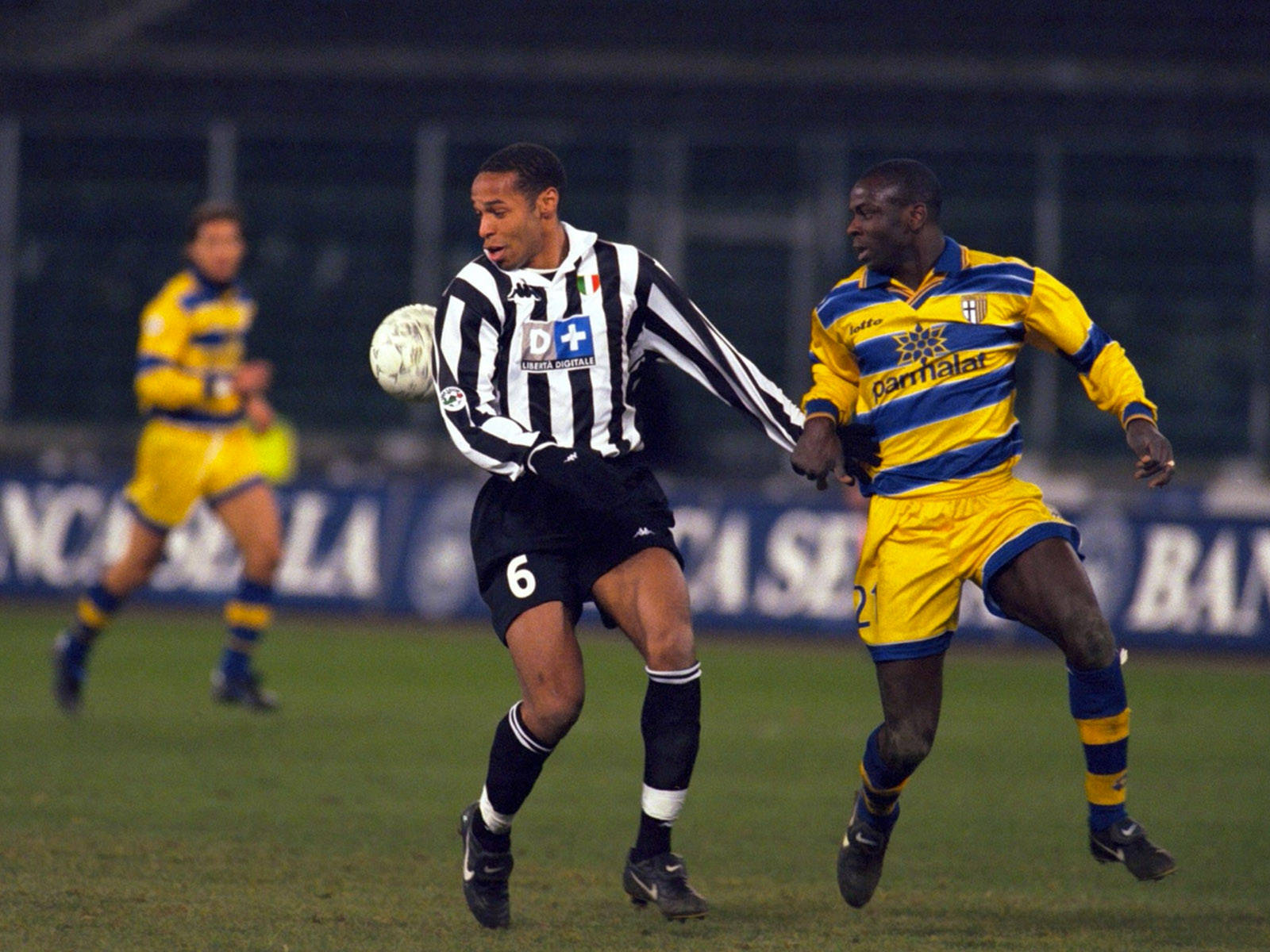 爱游戏-罗马豪门，罗马备战帕尔马，期待胜利的简单介绍