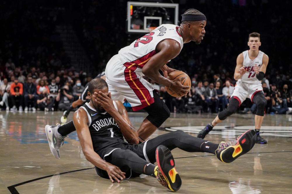 爱游戏体育-南美劲旅狂胜对手，锁定小组第一的简单介绍