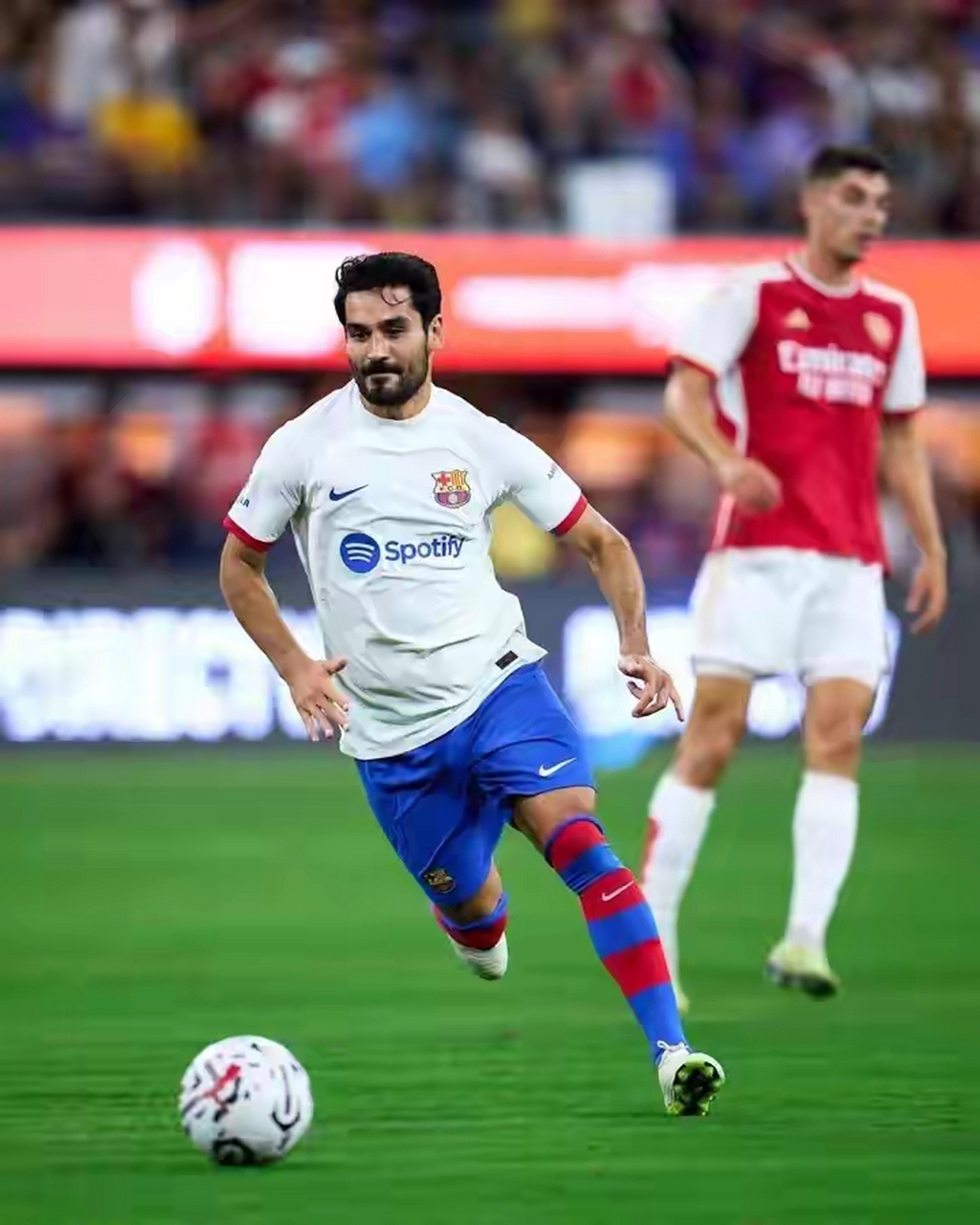 体育赛事为球迷带来了无数个惊险刺激的瞬间 体育赛事为球迷带来了无数个惊险刺激的瞬间