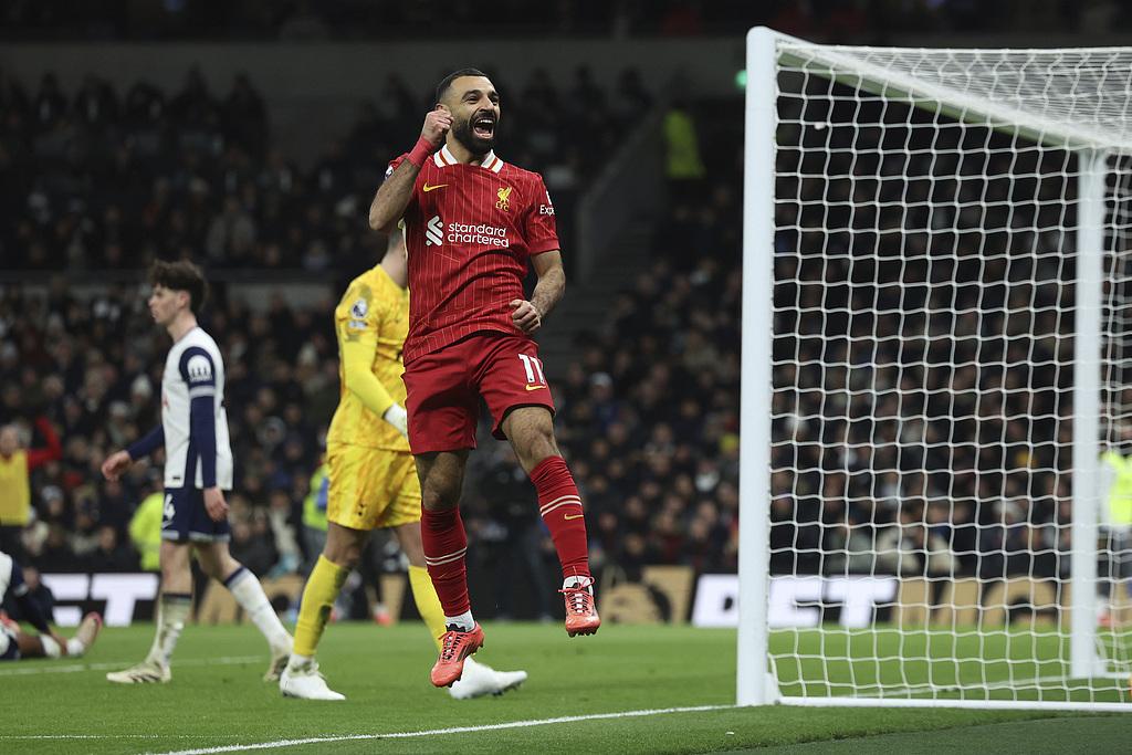 爱游戏tv-包含热刺客场不敌利物浦，悲催的连败加剧了危机的词条