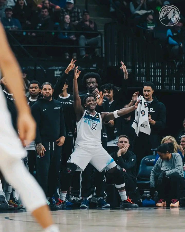 包含公牛客场大胜灰熊,劳森砍下全队最高分的词条 包含公牛客场大胜灰熊,劳森砍下全队最高分的词条