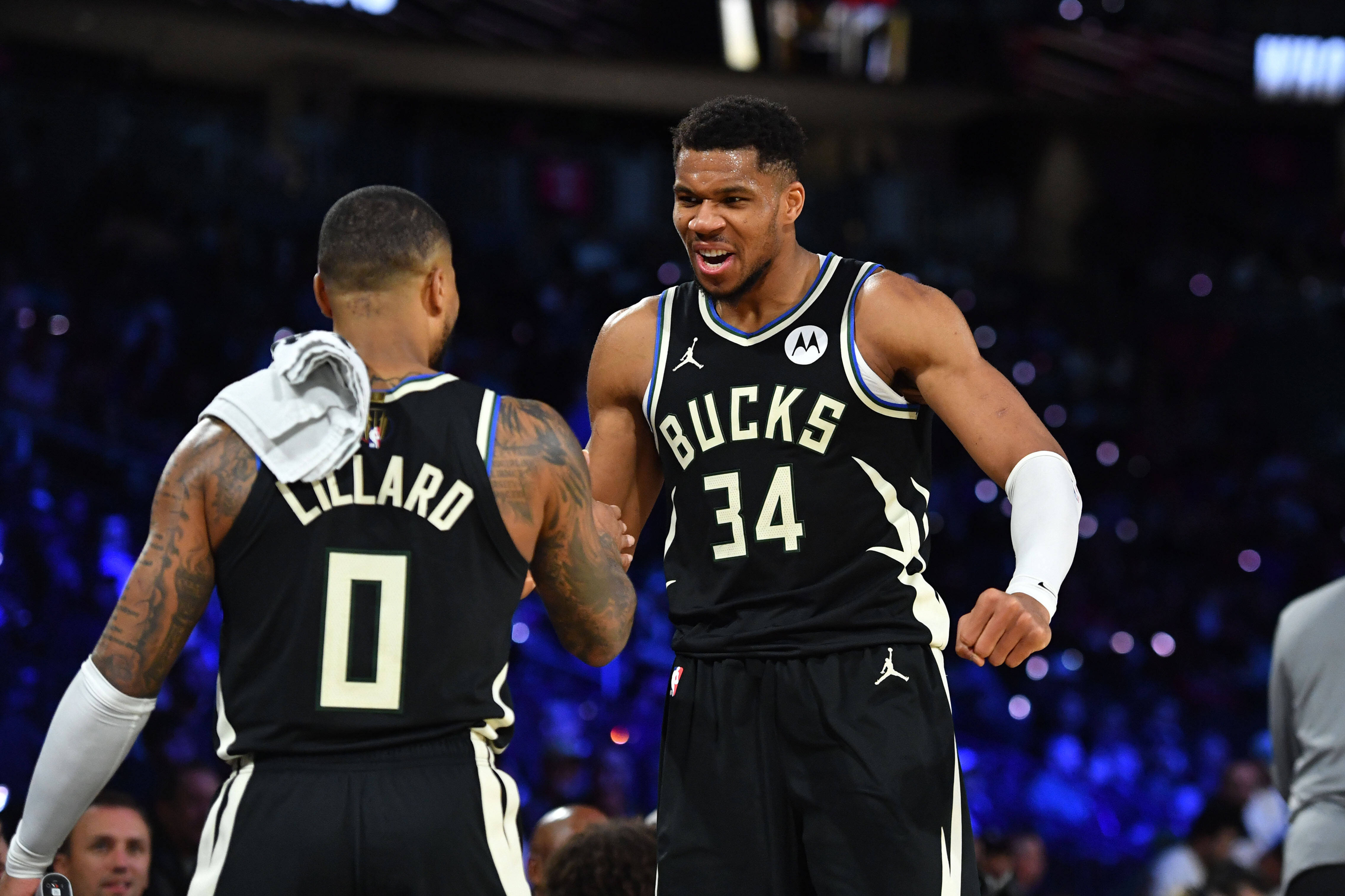 雄鹿苦战太阳——字母哥表现稳定独得三十典型得分手的简单介绍 雄鹿苦战太阳——字母哥表现稳定独得三十典型得分手的简单介绍