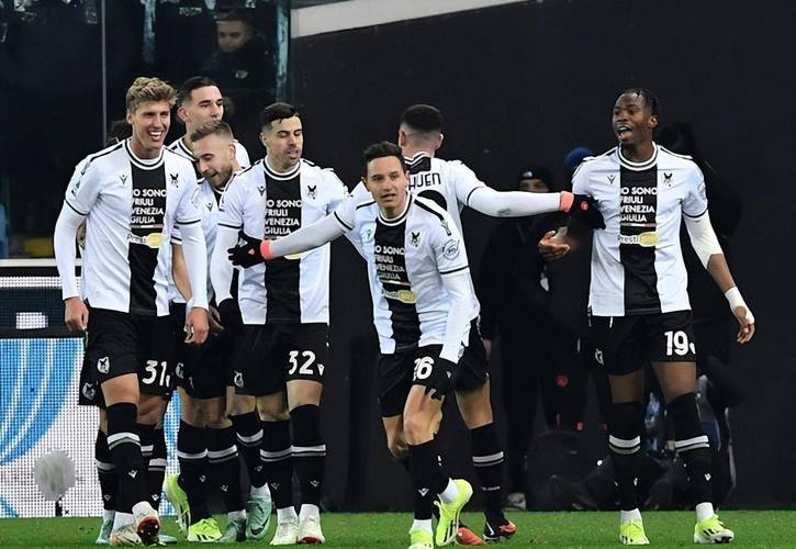 佛罗伦萨客场险胜,球队士气大振的简单介绍 佛罗伦萨客场险胜,球队士气大振的简单介绍