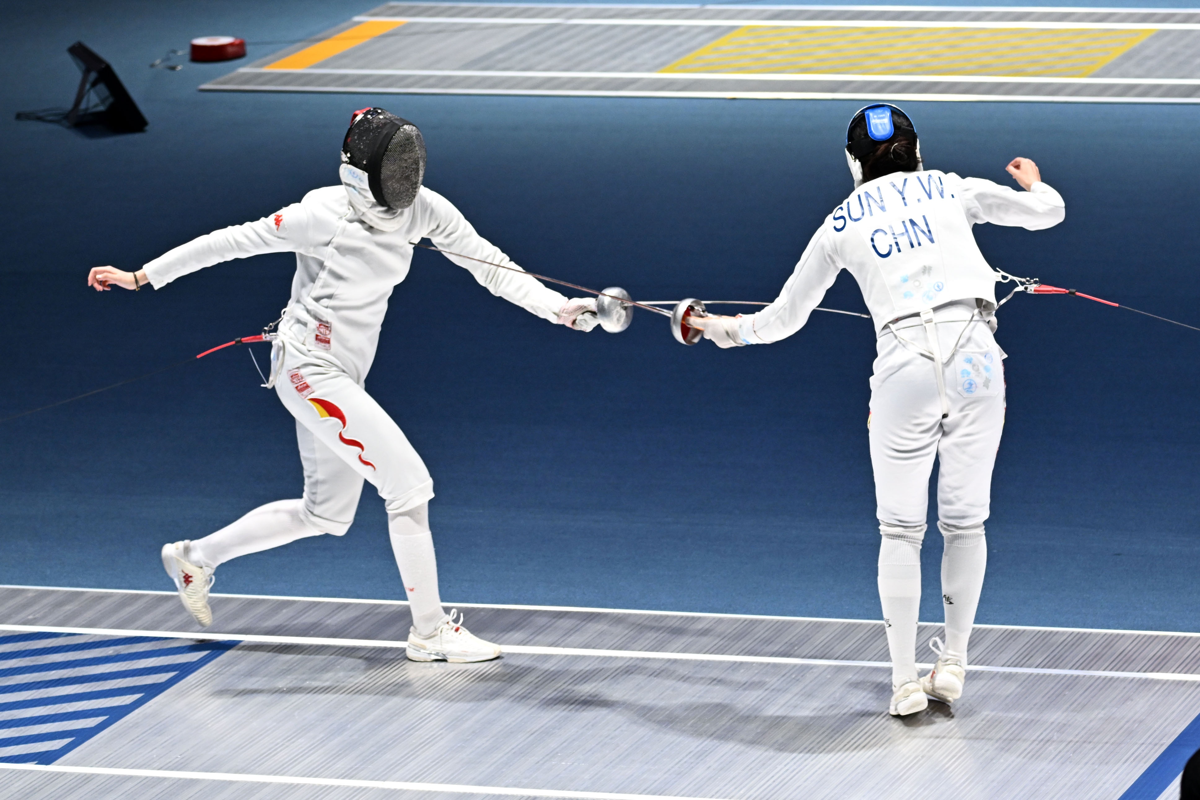 韩国选手在击剑半决赛中展现实力 韩国选手在击剑半决赛中展现实力