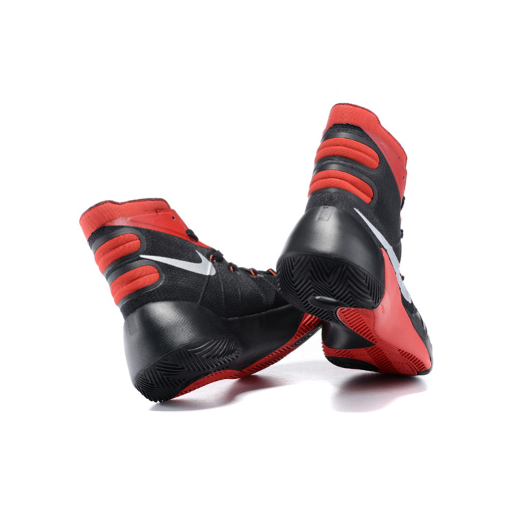 爱游戏APP-包含明星选手脱下篮球鞋走秀，时尚感十足的词条