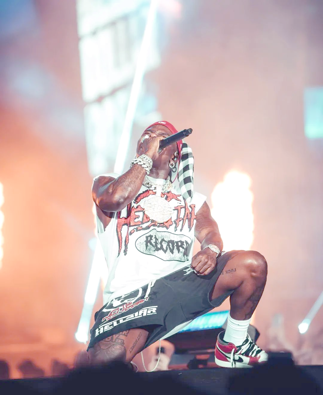 包含明星选手脱下篮球鞋走秀,时尚感十足的词条 包含明星选手脱下篮球鞋走秀,时尚感十足的词条