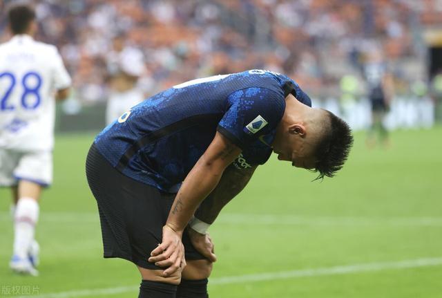 爱游戏娱乐-佛罗伦萨客场翻盘，继续追逐欧联资格