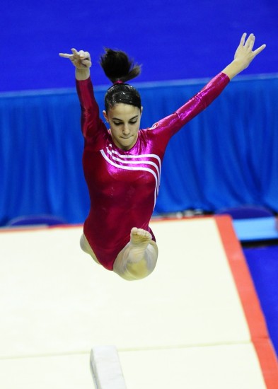 捷克体操选手惊艳亮相,轻松进级 捷克体操选手惊艳亮相,轻松进级