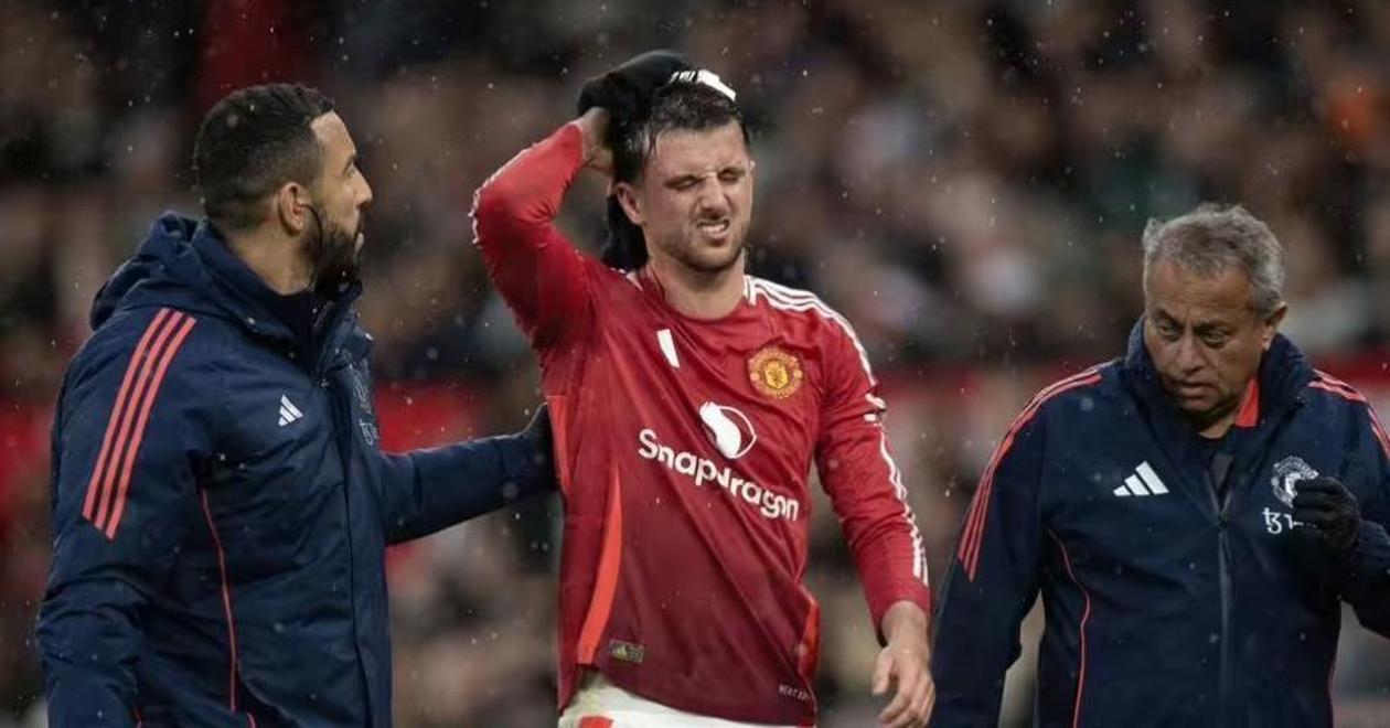 爱游戏官网-曼联大胜波尔图，锁定四强席位并晋级