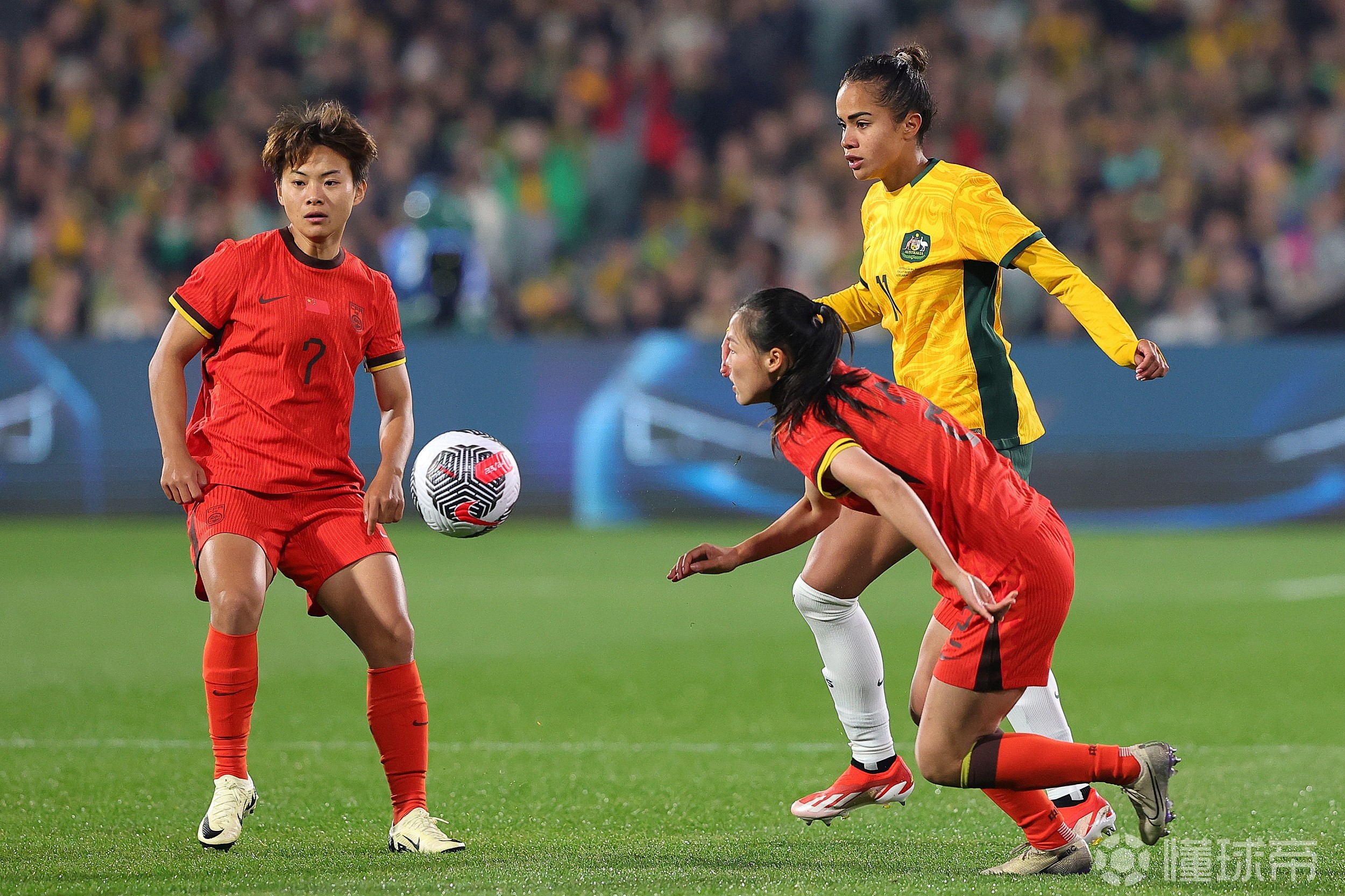 国际女足比赛现场,中国队实力抢眼 国际女足比赛现场,中国队实力抢眼