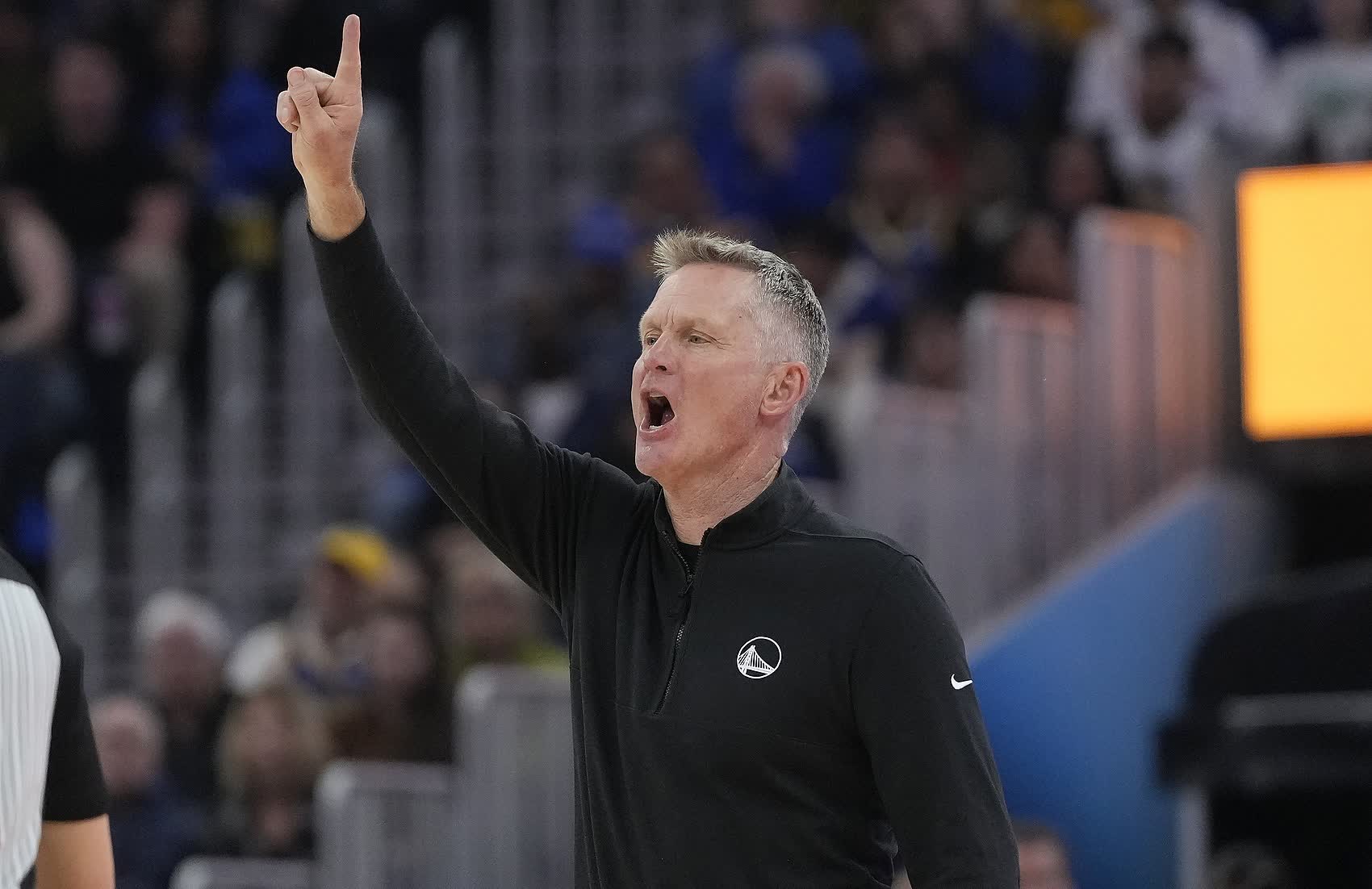 小组赛焦点:凯尔特人失利,表现神勇的简单介绍 小组赛焦点:凯尔特人失利,表现神勇的简单介绍