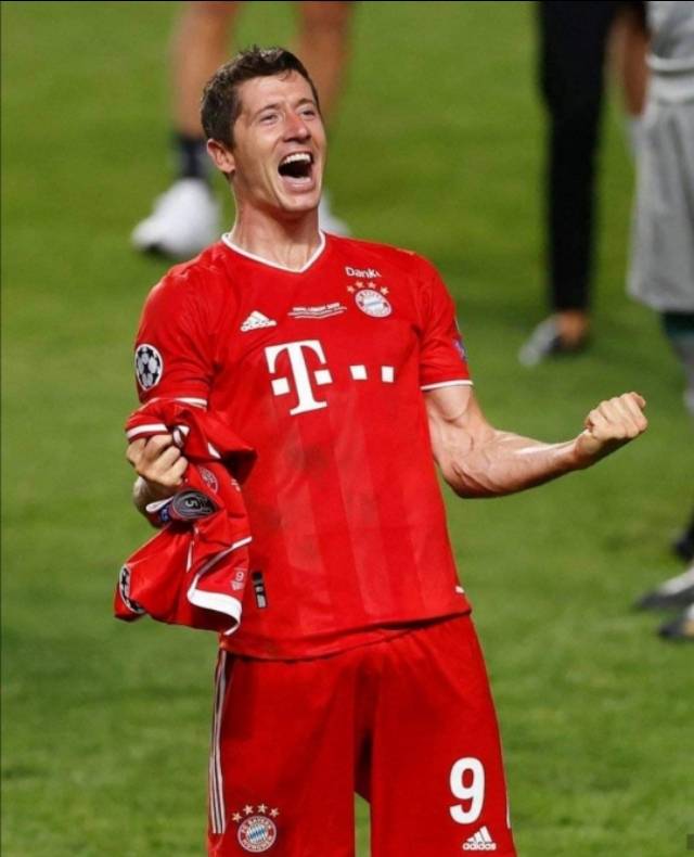 关于英格兰力克拜仁，内马尔乌龙送礼意甲的信息