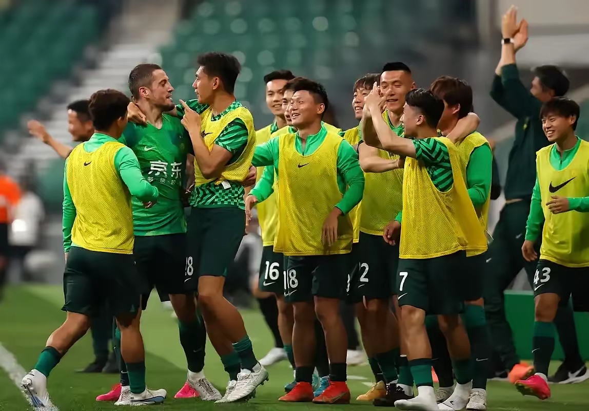 华夏主场战胜国安,全队发力 华夏主场战胜国安,全队发力