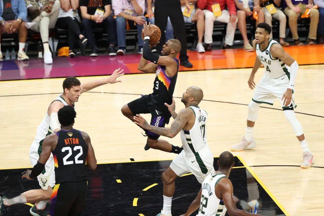 火箭险胜鹈鹕,霍勒迪状态火热 火箭险胜鹈鹕,霍勒迪状态火热