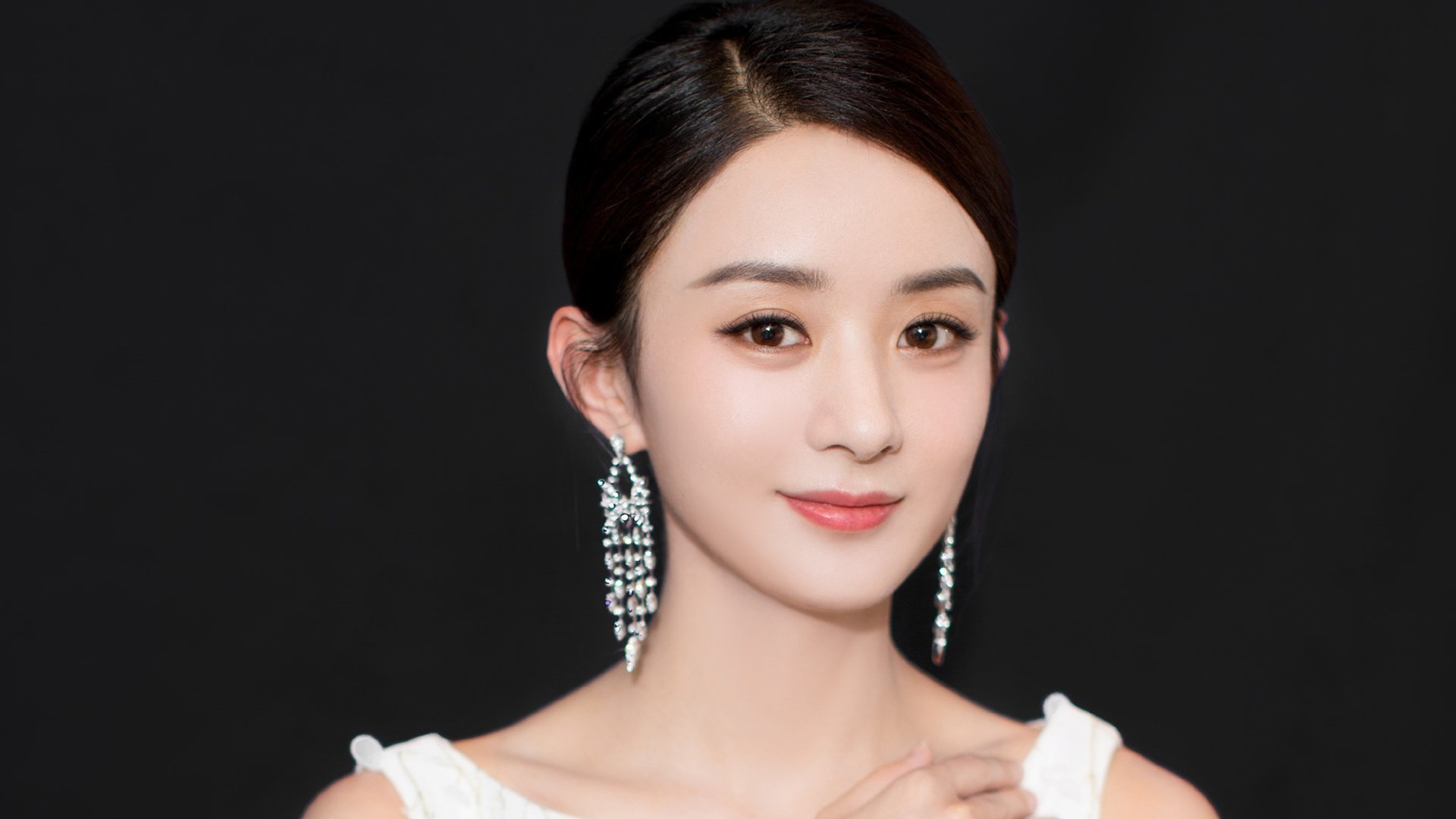 爱游戏在线-南美风骨击溃蓝鹰铁阵，迪巴拉化身关键先生