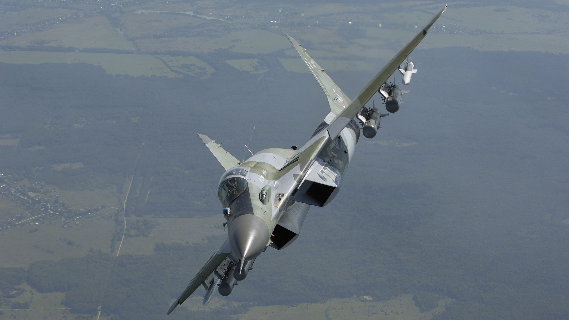 爱游戏在线-穆勒化身关键先生导演逆转，洪都拉斯友谊赛洪流击沉塞维利亚