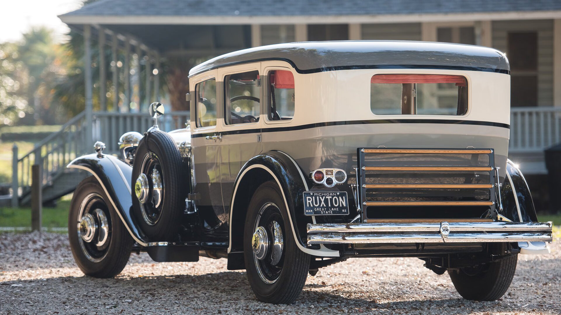 爱游戏APP-末节19分，保罗关键表现！独行侠逆转鹈鹕背后的非典型英雄